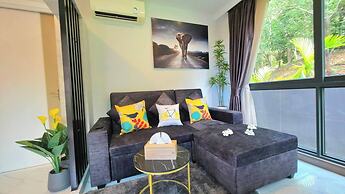 Room-a301- 1 Bedroom Corner Condo Forest