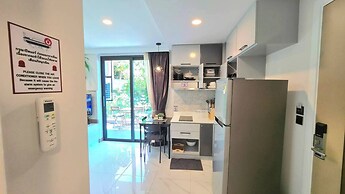 Room-a301- 1 Bedroom Corner Condo Forest