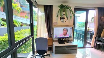 Room-a301- 1 Bedroom Corner Condo Forest