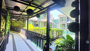 Room-a301- 1 Bedroom Corner Condo Forest