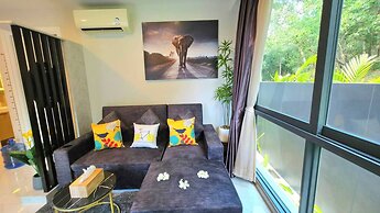 Room-a301- 1 Bedroom Corner Condo Forest