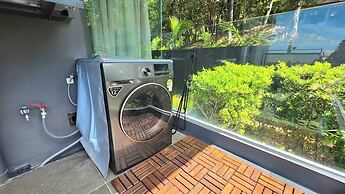 Room-a301- 1 Bedroom Corner Condo Forest