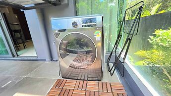 Room-a301- 1 Bedroom Corner Condo Forest
