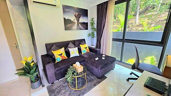 Room-a301- 1 Bedroom Corner Condo Forest