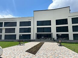 Ani Forest Hills Hotel and Resort