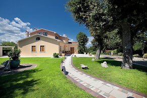Villa Rosa Magica