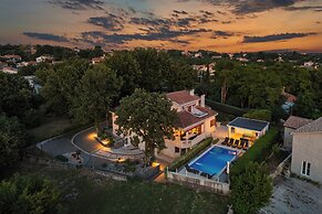 Villa Rosa Magica