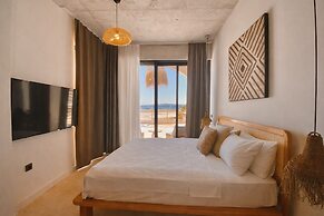 No.908 Sunset Hotel