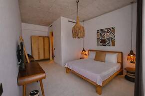 No.908 Sunset Hotel