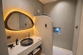 No.908 Sunset Hotel