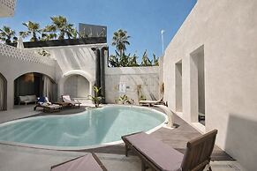 No.908 Sunset Hotel