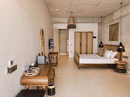 No.908 Sunset Hotel