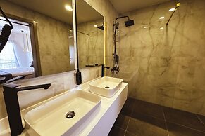 Dorana Art Hotel