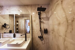 Dorana Art Hotel