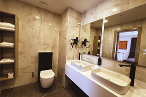 Dorana Art Hotel