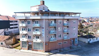 Yalı Otel