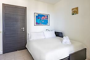 Casa Kenzo With Parking by Napoliapartments