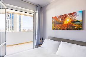 Casa Kenzo With Parking by Napoliapartments