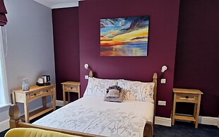 Room-comfortable and Spacious Double En-