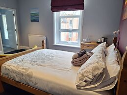Room-comfortable and Spacious Double En-