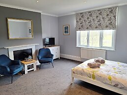 Room-spacious Double Room With Lovely Vi