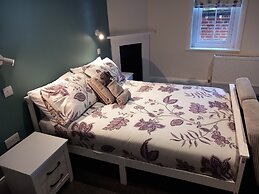 Room-comfortable Spacious Double Ensuite