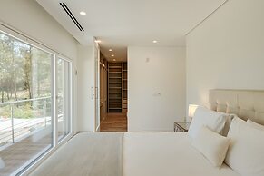 Paraty Villa by Cadenzalux