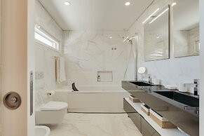 Paraty Villa by Cadenzalux