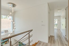 Paraty Villa by Cadenzalux