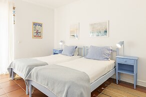 Coastal Charm Chalet by Cadenzalux