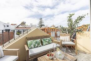 Cascais Petit Bijou by Cadenzalux