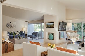 Light Villa by Cadenzalux