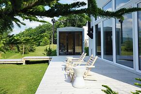 Sansui Lakeside Villa