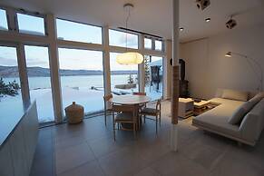 Sansui Lakeside Villa