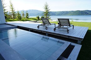 Sansui Lakeside Villa