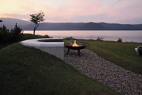 Sansui Lakeside Villa