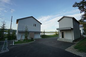 Sansui Lakeside Villa