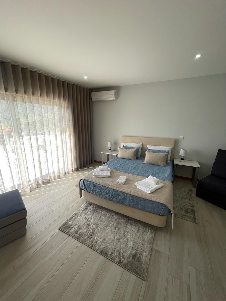 Douro Elegance Suites