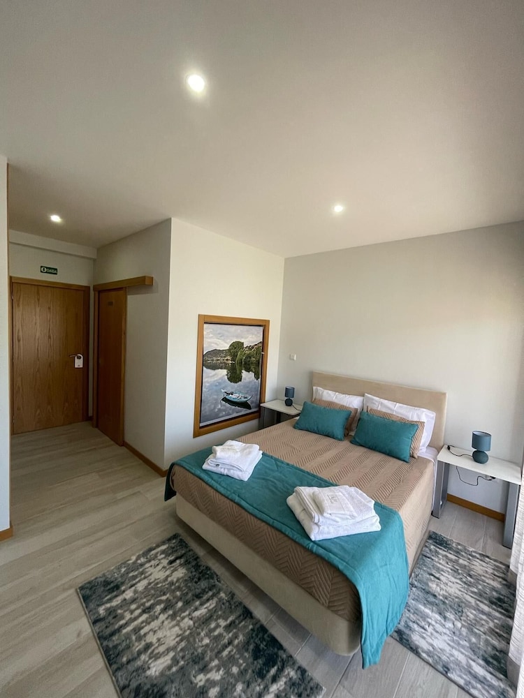 Douro Elegance Suites