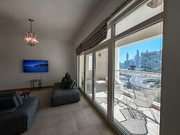 Upgraded 2BR Apartment at the Beach - Shoreline 1