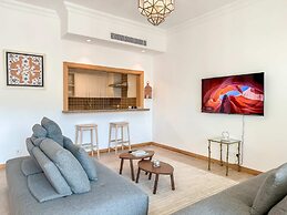 Upgraded 2BR Apartment at the Beach - Shoreline 1