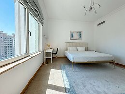Upgraded 2BR Apartment at the Beach - Shoreline 1