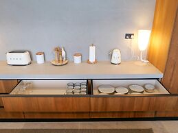 High End 4BR Penthouse With Private Pool and Skyline Views