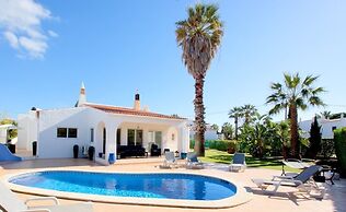 16 Centeanes Fabulous Location Just Short Walk t