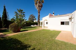 16 Centeanes Fabulous Location Just Short Walk t