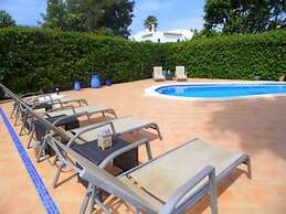 16 Centeanes Fabulous Location Just Short Walk t