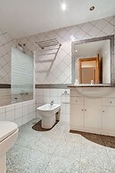 Outra Vez Spacious Apartment 5 Minute Walk From