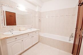 Casa Filipa Lower Floor
