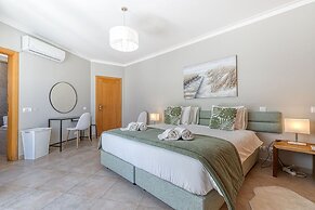Albatroz Gorgeous Spacious Villa IN Carvoeiro