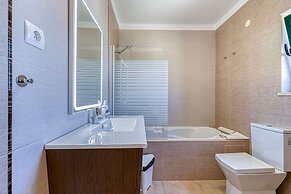 Albatroz Gorgeous Spacious Villa IN Carvoeiro